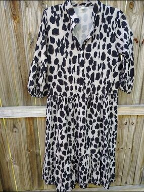 Women's Black and White Animal Print Midi Dress